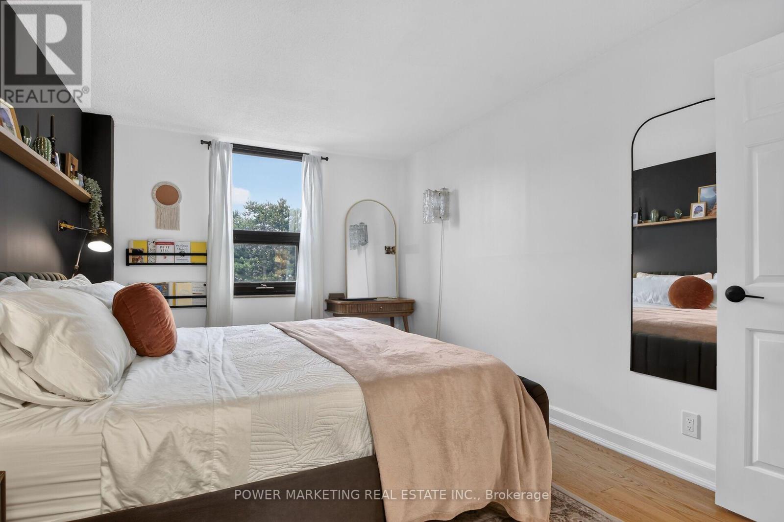 310 - 2019 Carling Avenue Property Photo 26
