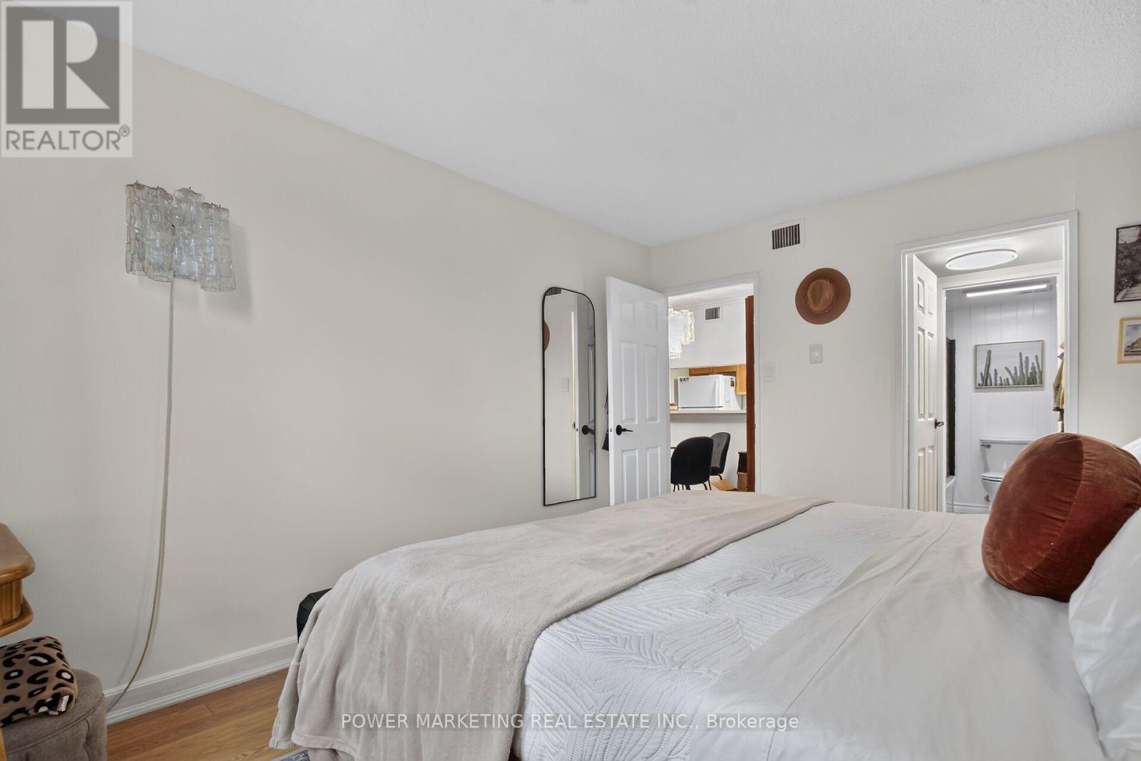 310 - 2019 Carling Avenue Property Photo 27