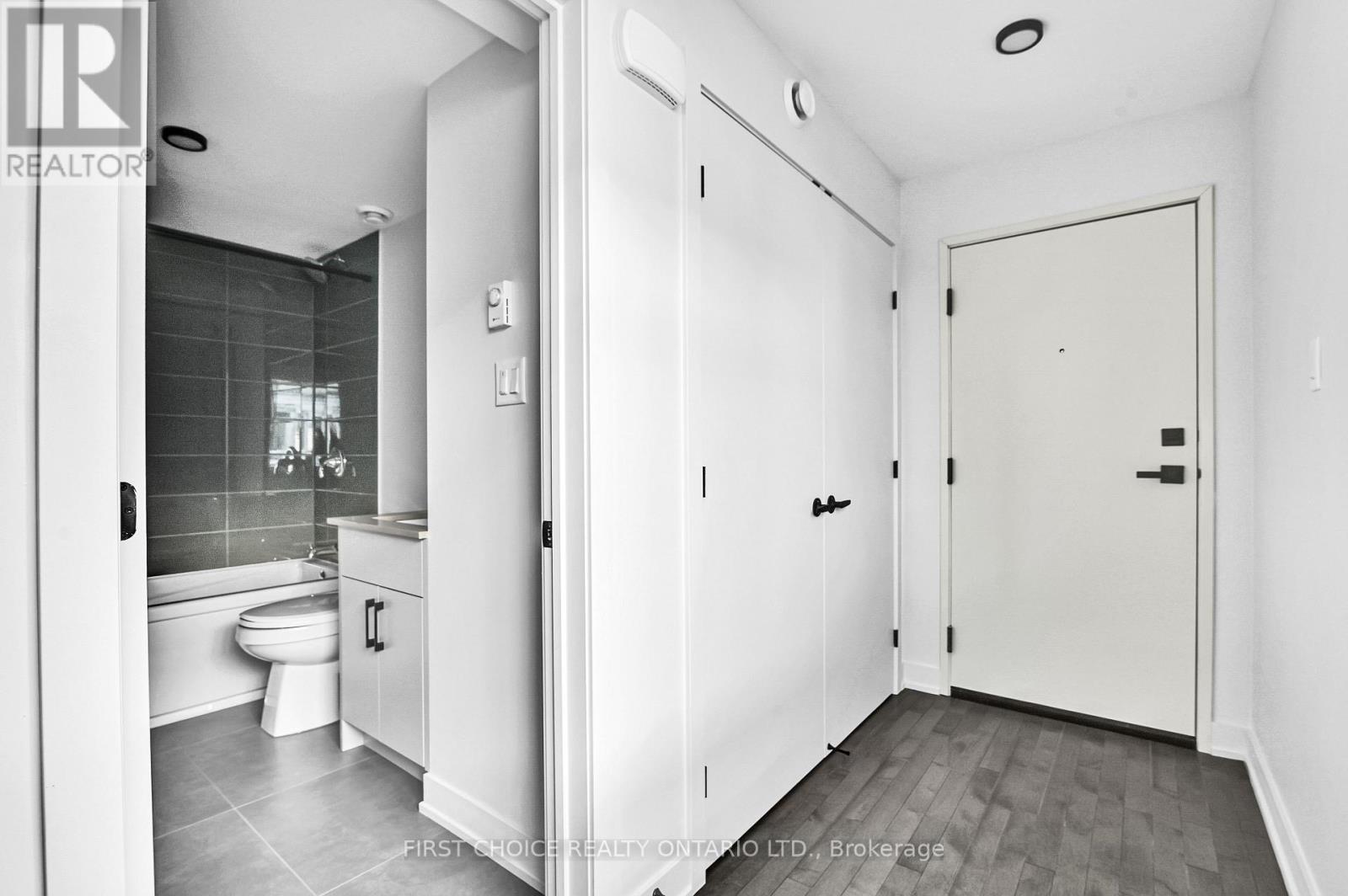1 - 972 Dynes Road Property Photo 14