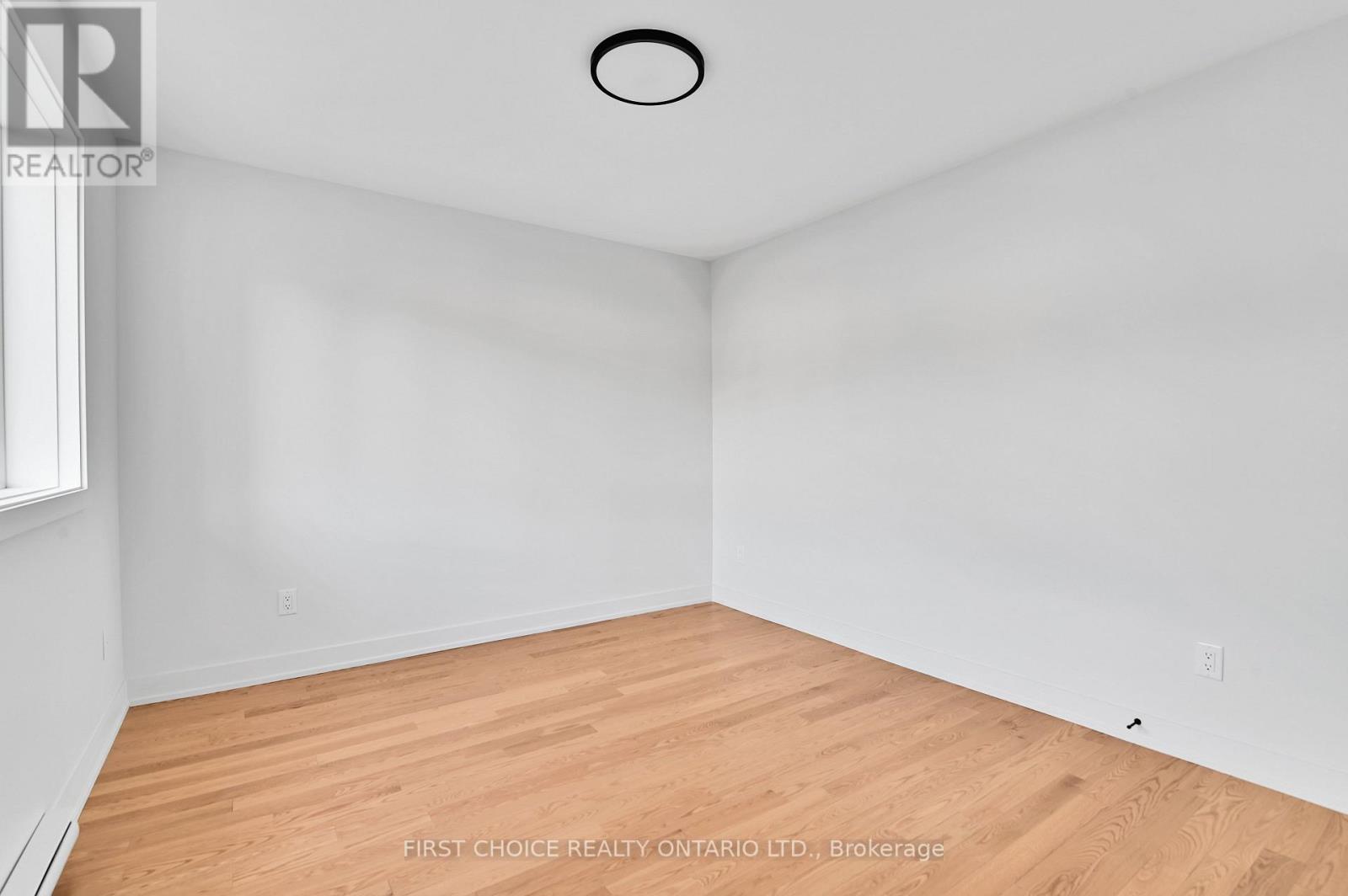 1 - 972 Dynes Road Property Photo 19