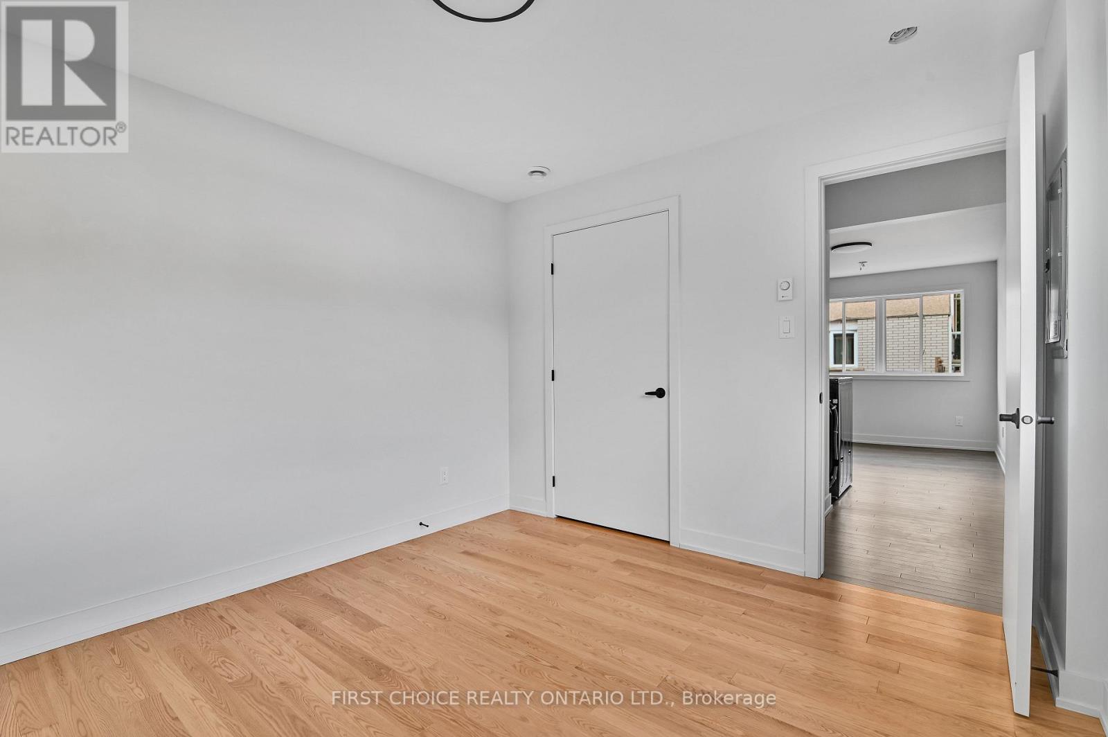 1 - 972 Dynes Road Property Photo 20
