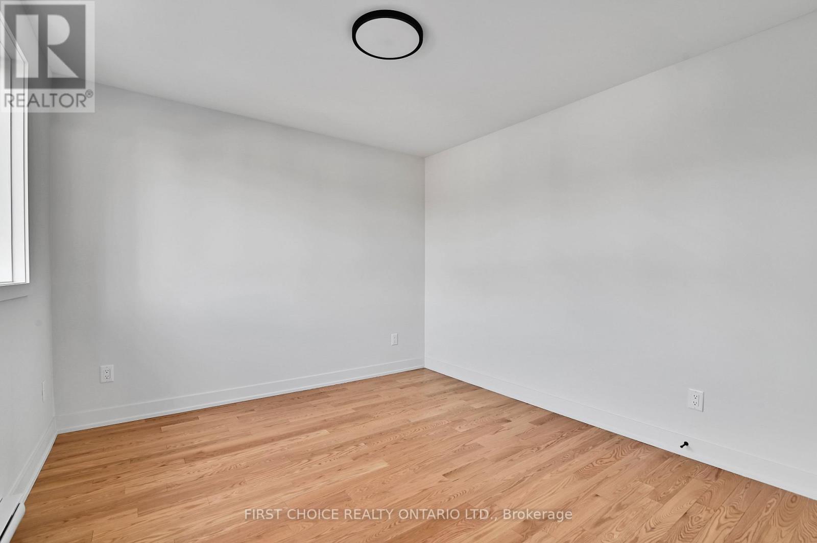 1 - 972 Dynes Road Property Photo 38