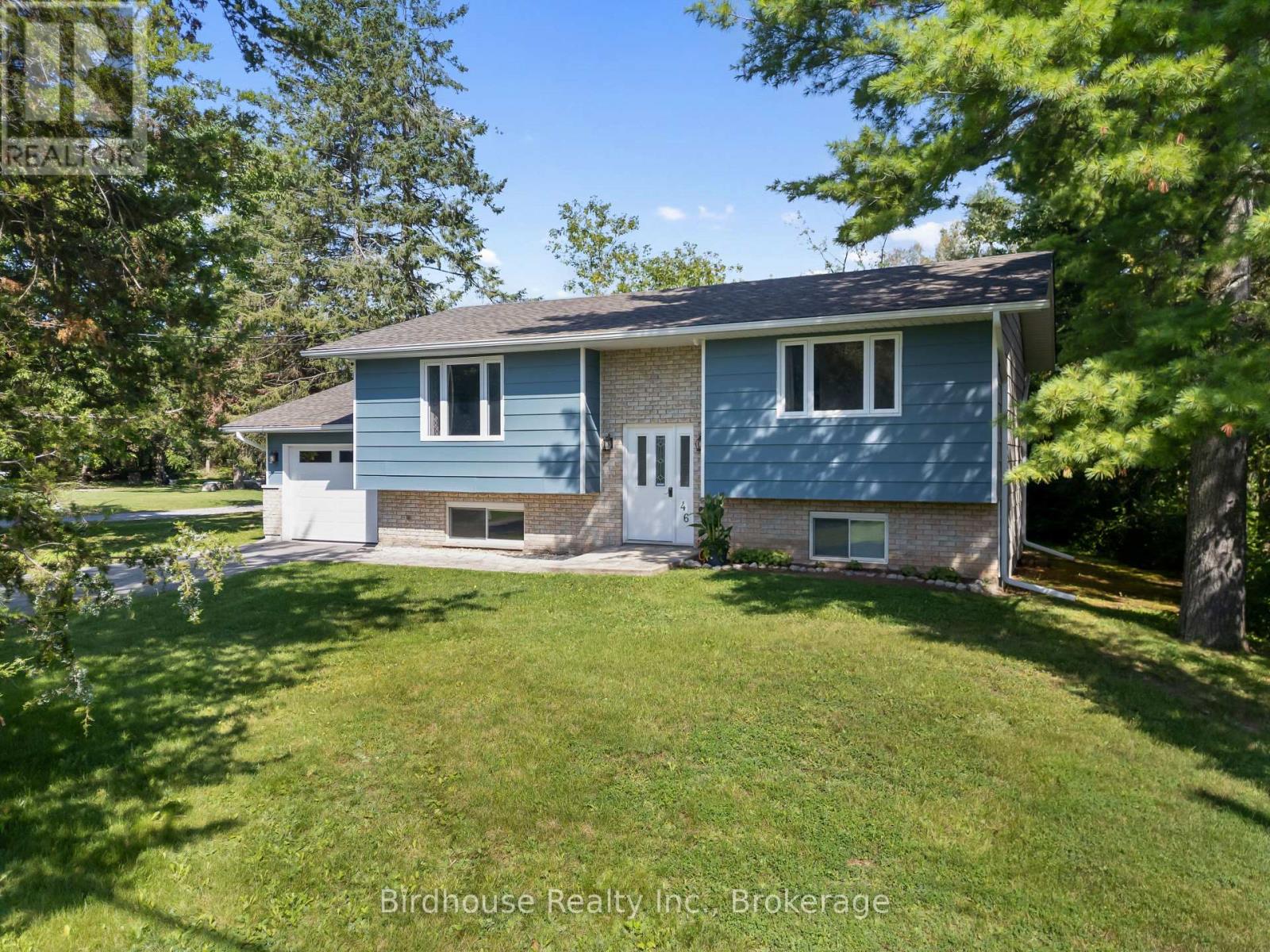 46 RIVERSIDE DRIVE Property Photo 1