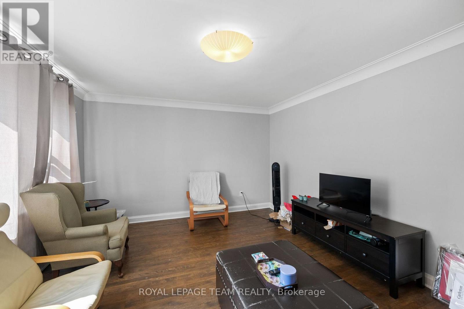 331 Flora Street Property Photo 9