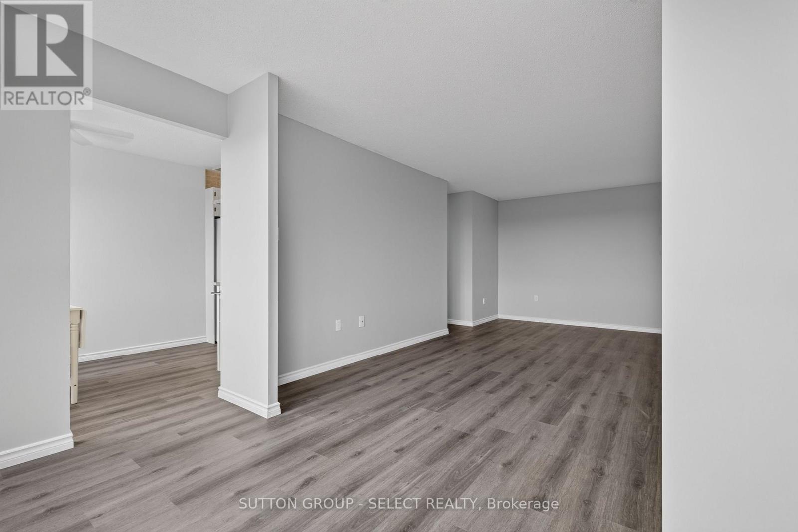612 - 600 Grenfell Drive Property Photo 9