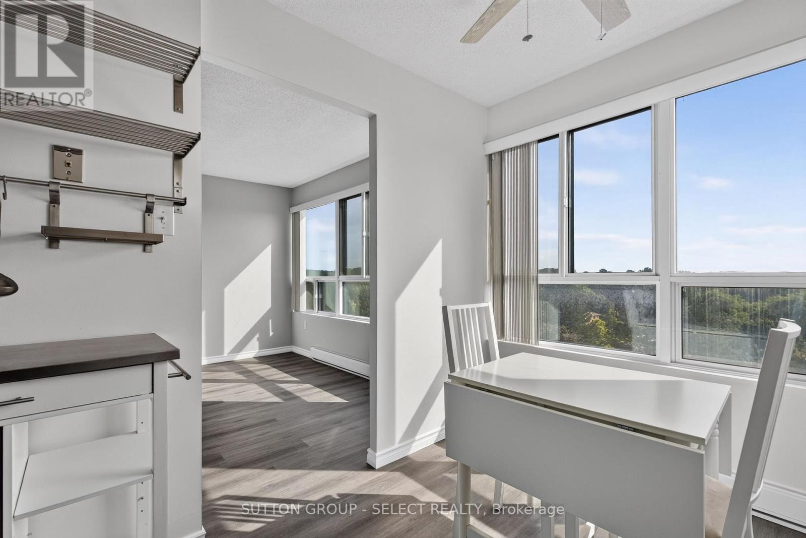 612 - 600 Grenfell Drive Property Photo 11