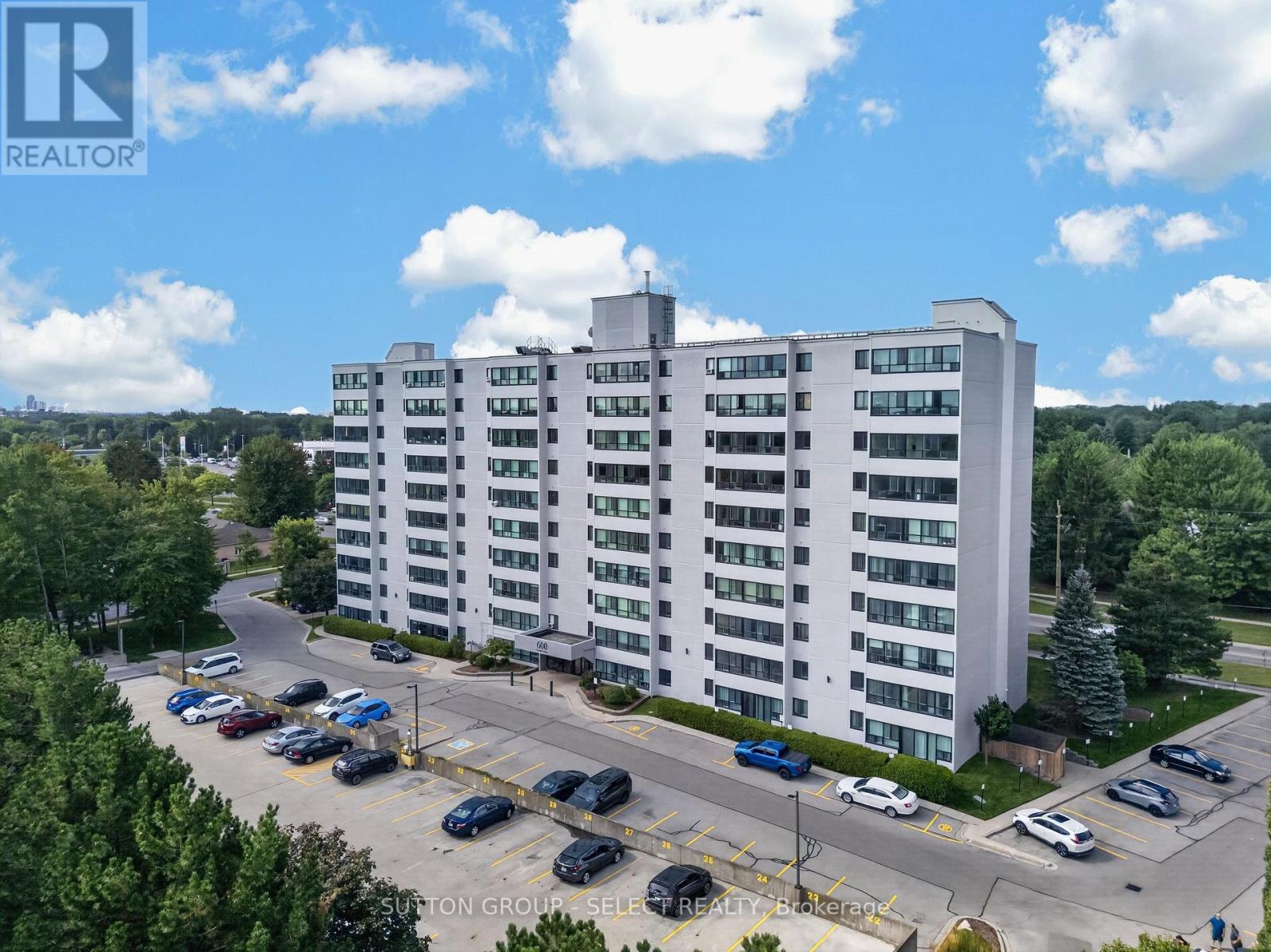 612 - 600 Grenfell Drive Property Photo 24