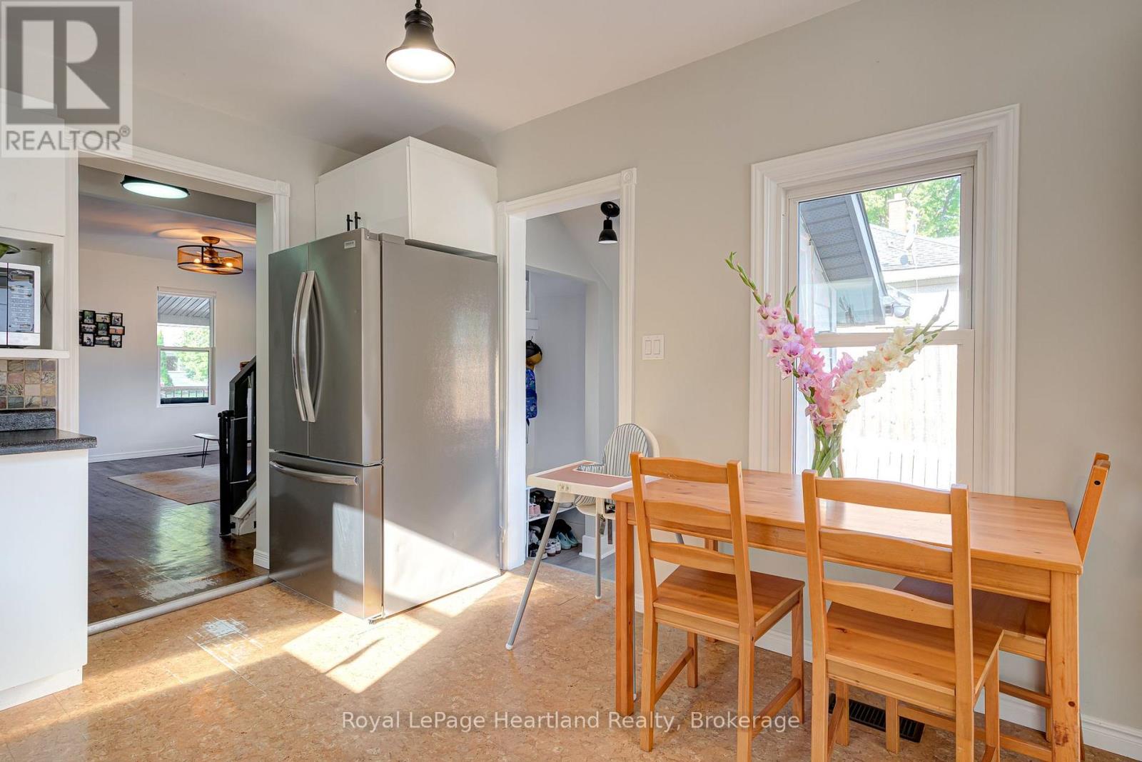 166 Goderich Street W Property Photo 15