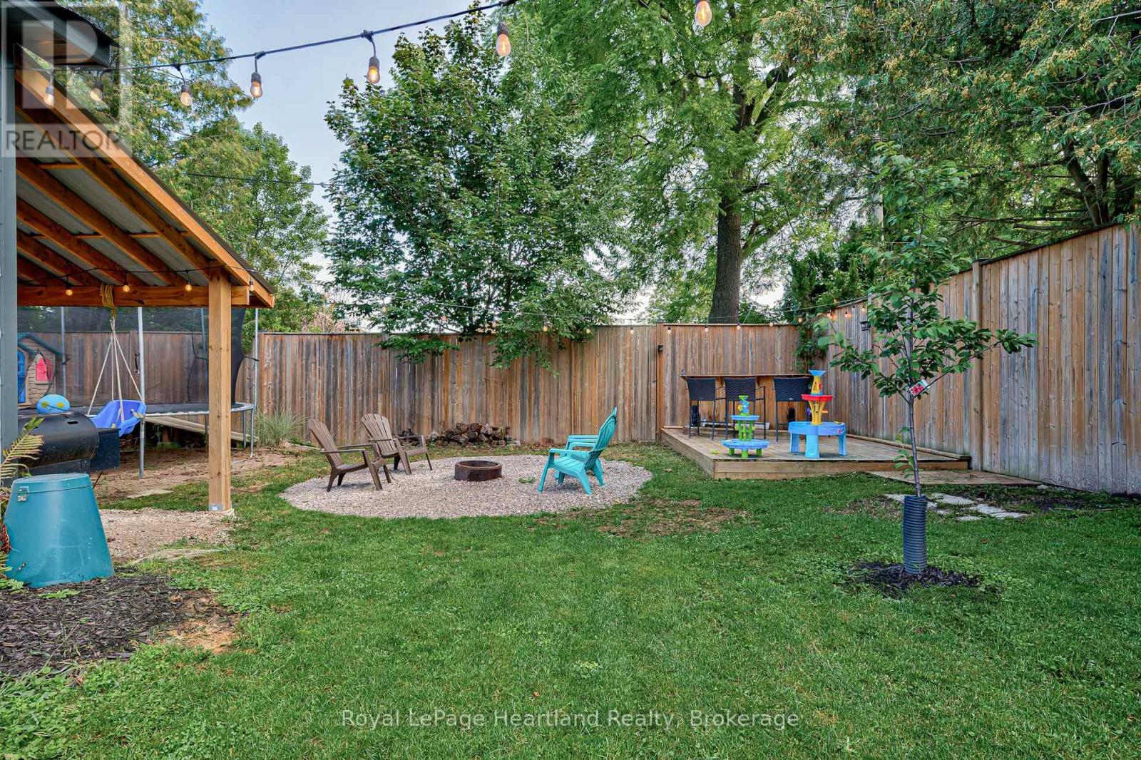 166 Goderich Street W Property Photo 40