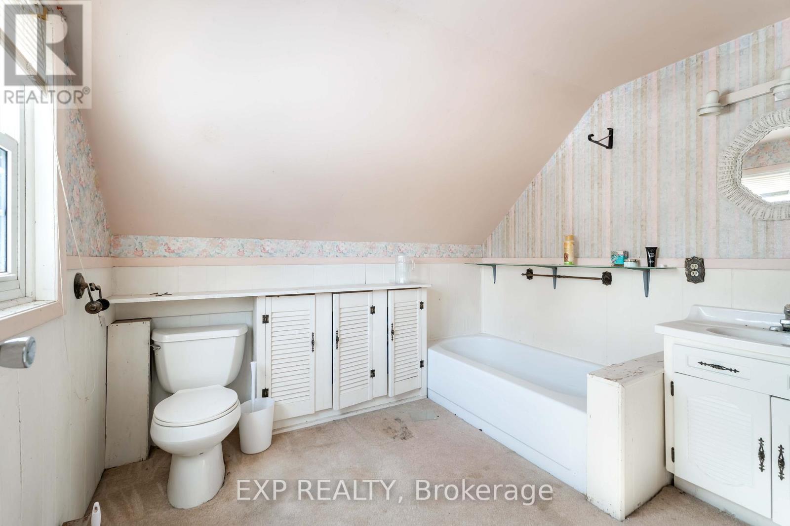 5378 Fly Road Property Photo 32