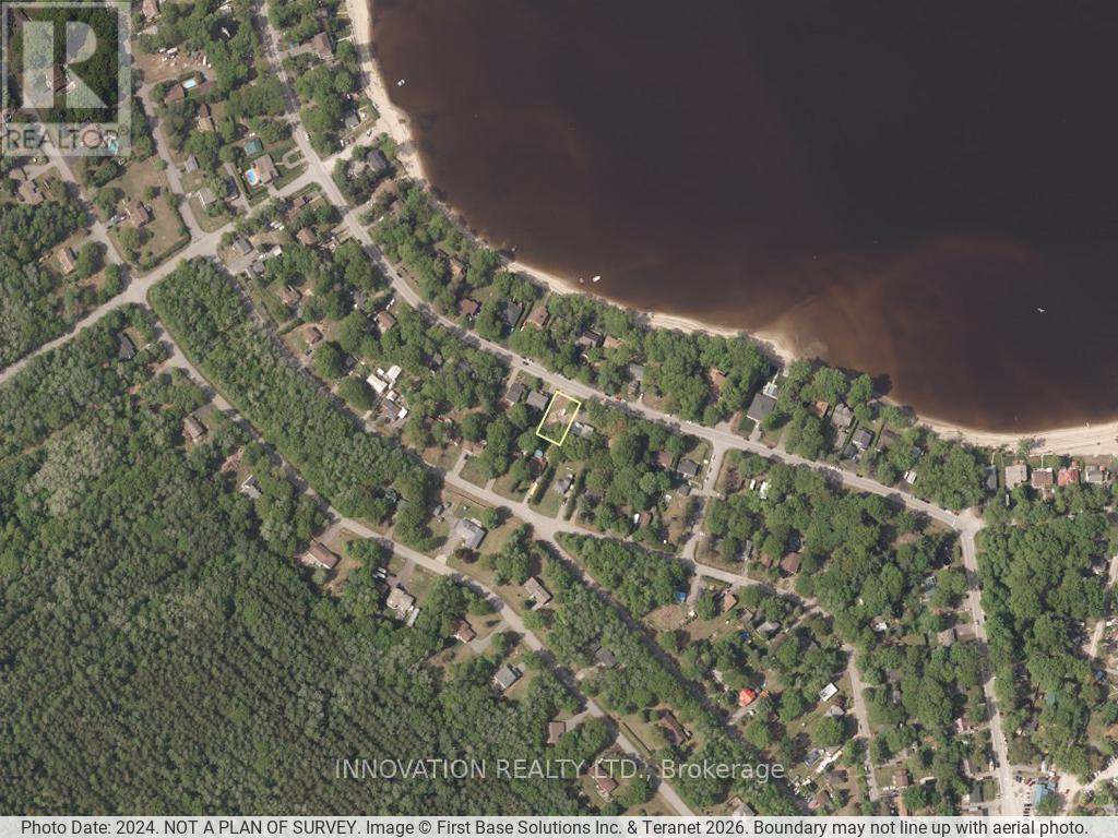 433 Bayview Drive Property Photo 2