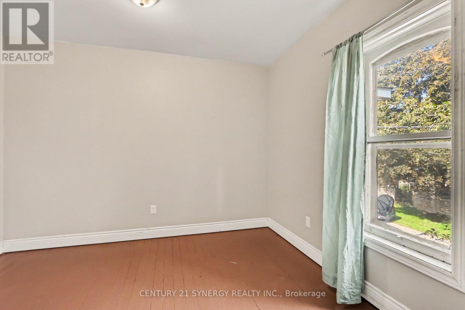 37 Smiths Falls Avenue Property Photo 20