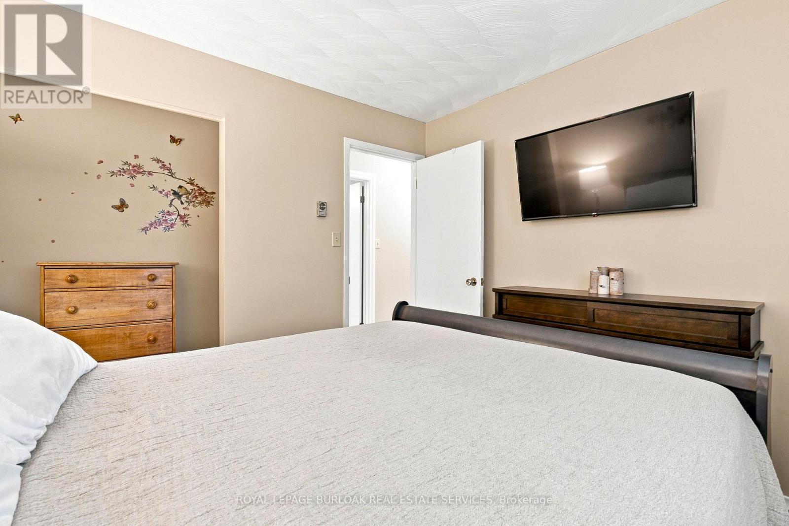 2 Marine Drive Property Photo 9