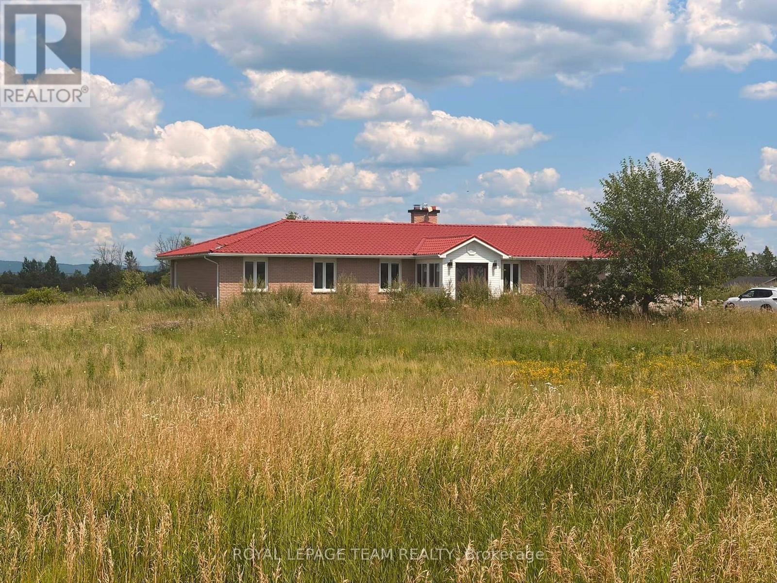 3084 Woodkilton Road Property Photo 1
