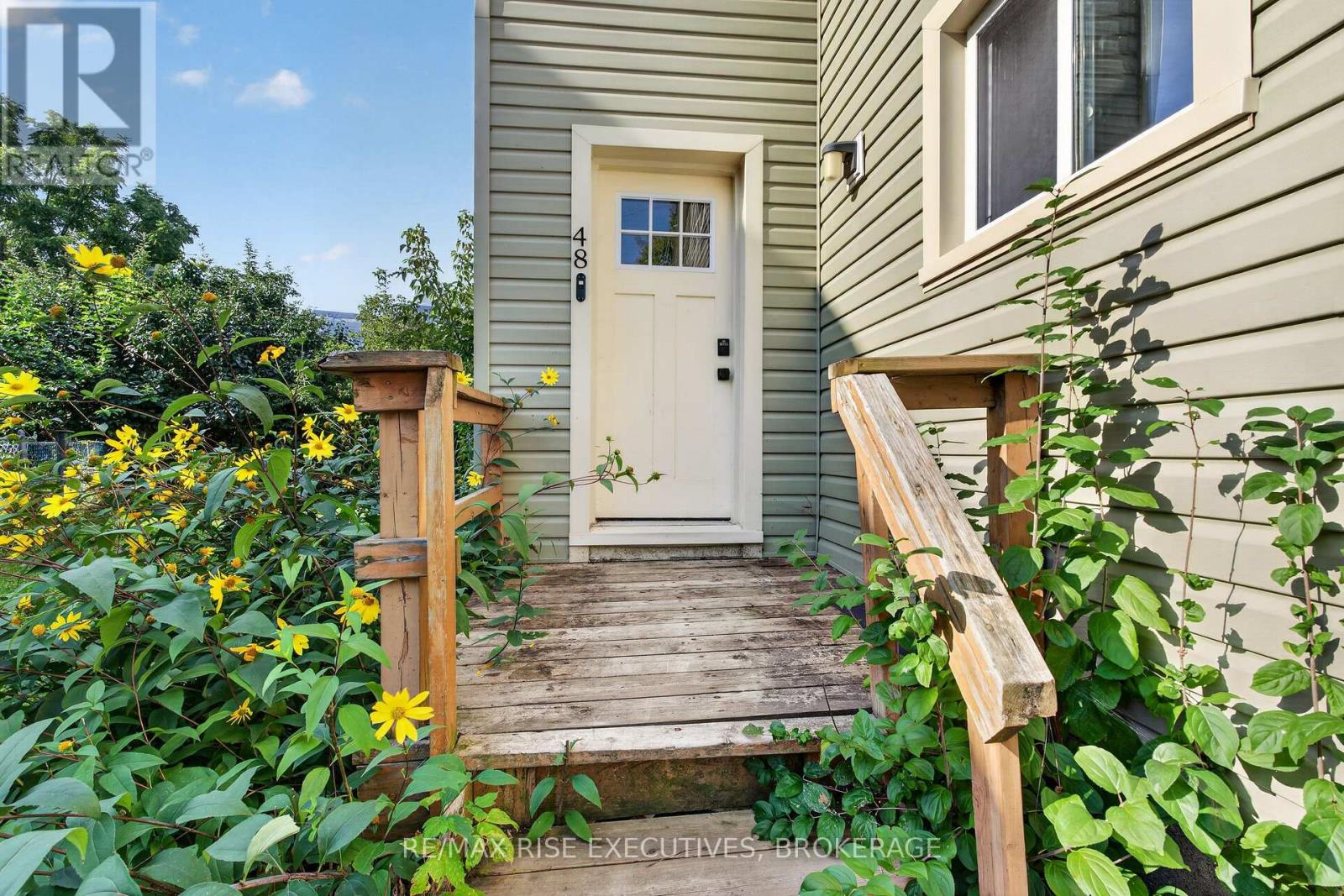48 Elm Street Property Photo 3