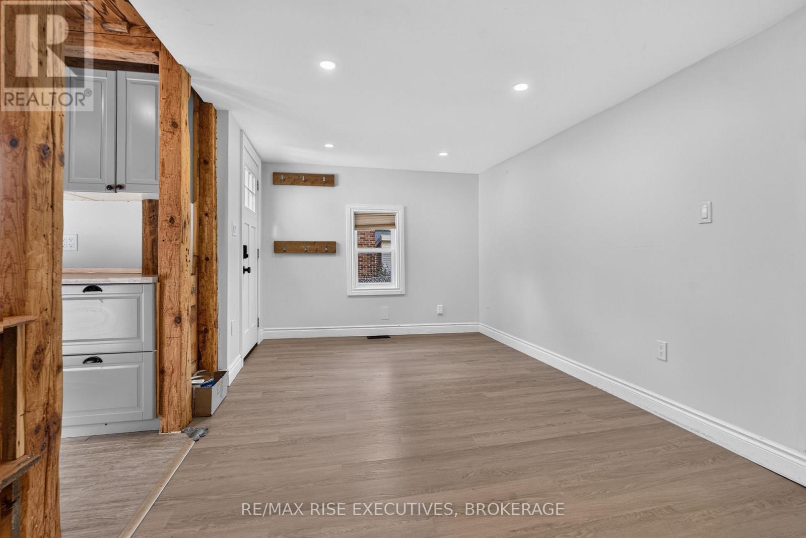 48 Elm Street Property Photo 5