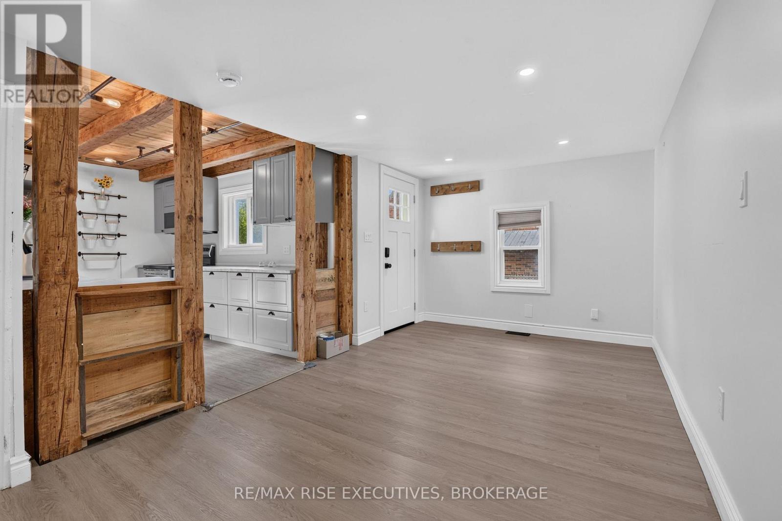 48 Elm Street Property Photo 6
