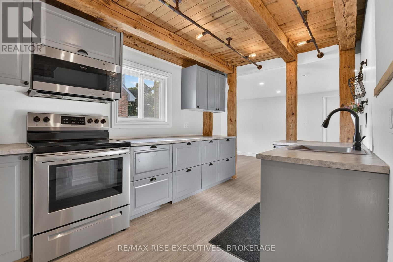 48 Elm Street Property Photo 7
