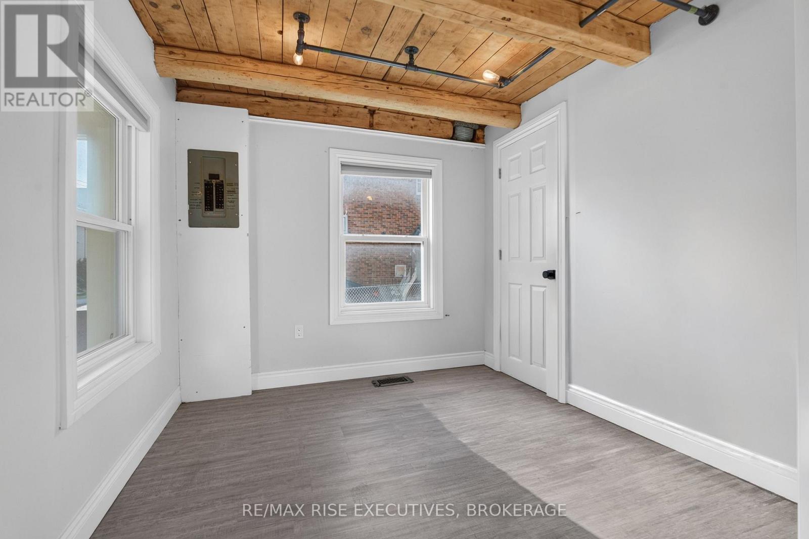 48 Elm Street Property Photo 16