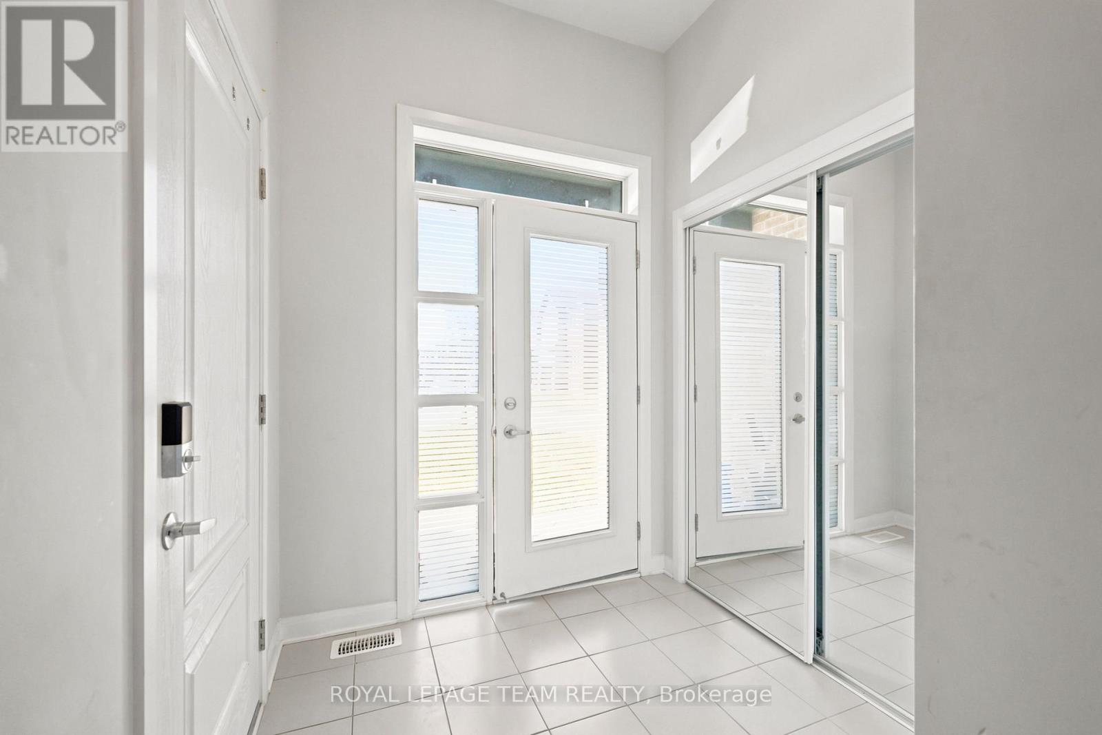 417 Silicon Way Property Photo 3