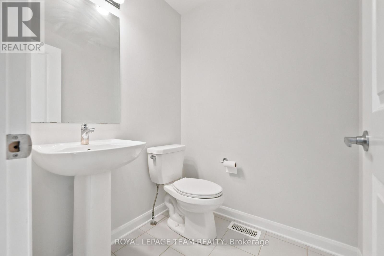 417 Silicon Way Property Photo 5