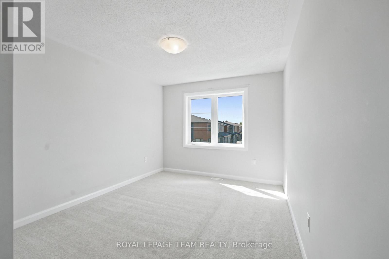 417 Silicon Way Property Photo 17