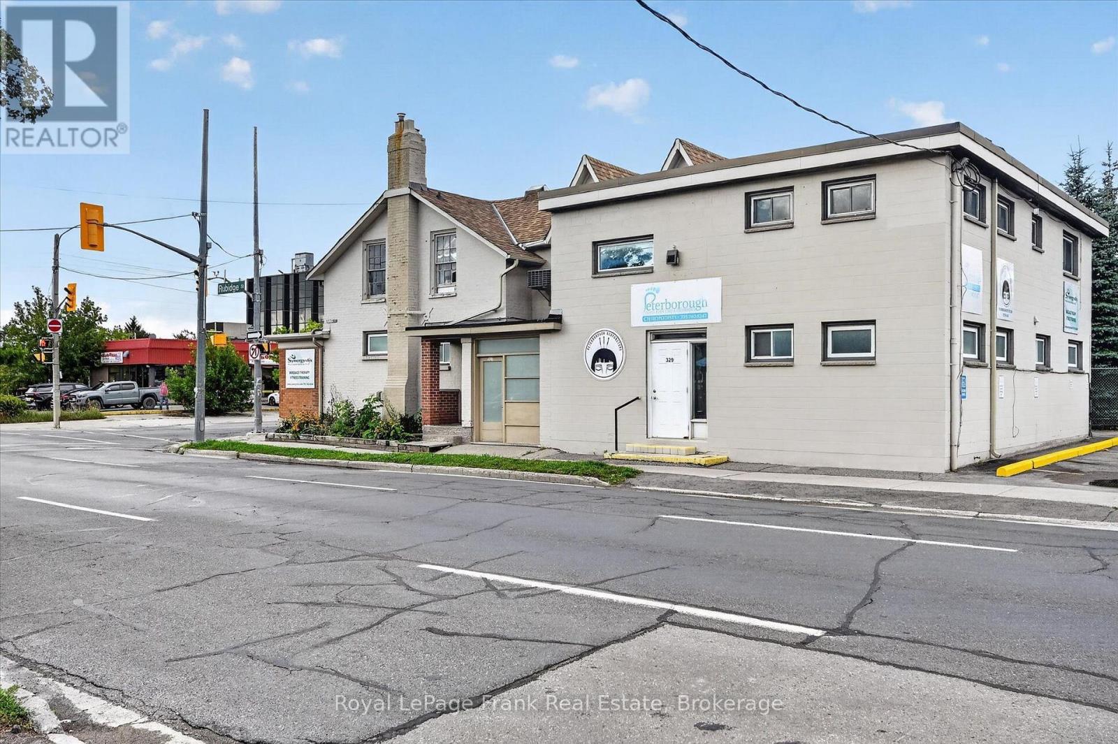 308 Charlotte Street Property Photo 3