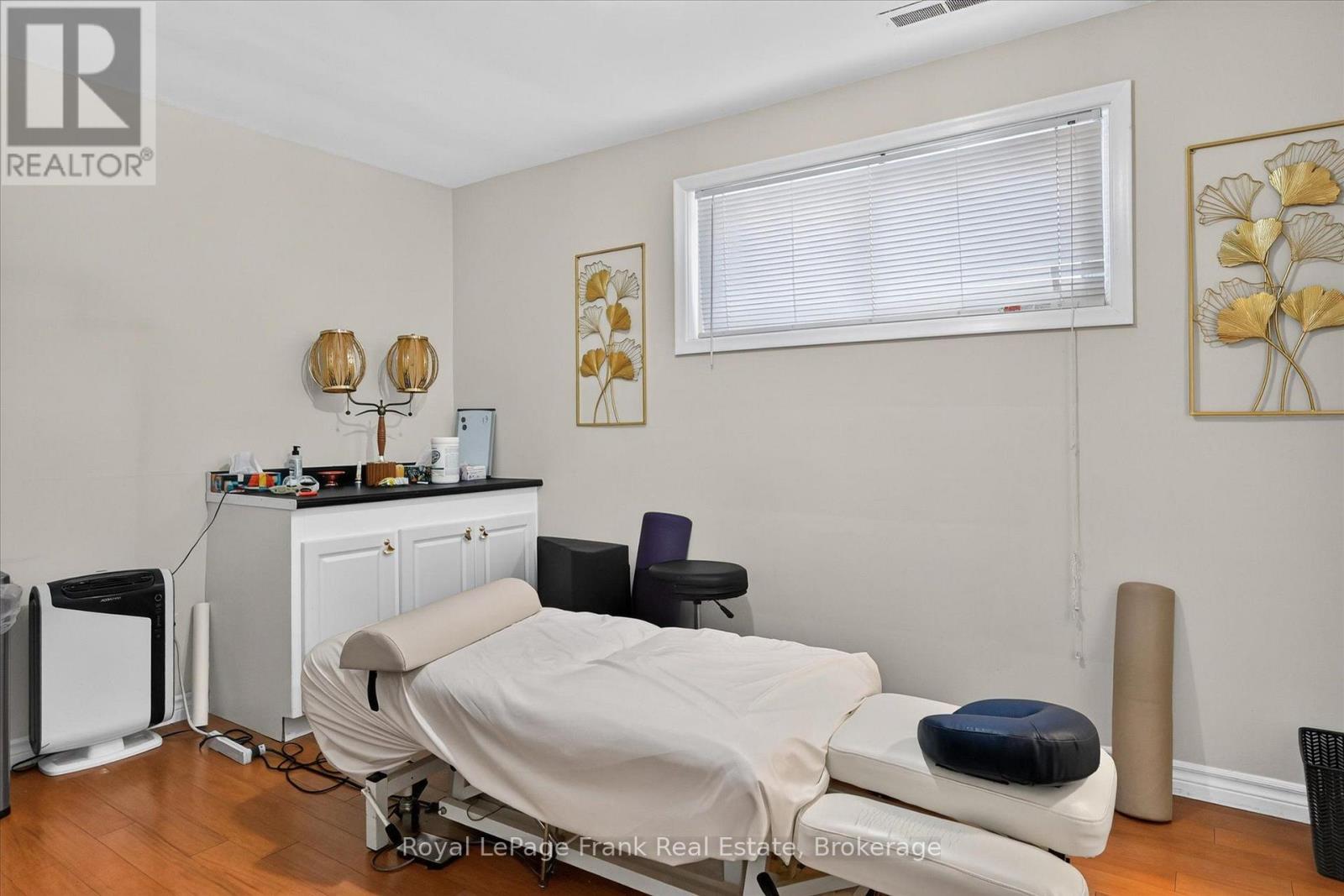 308 Charlotte Street Property Photo 35