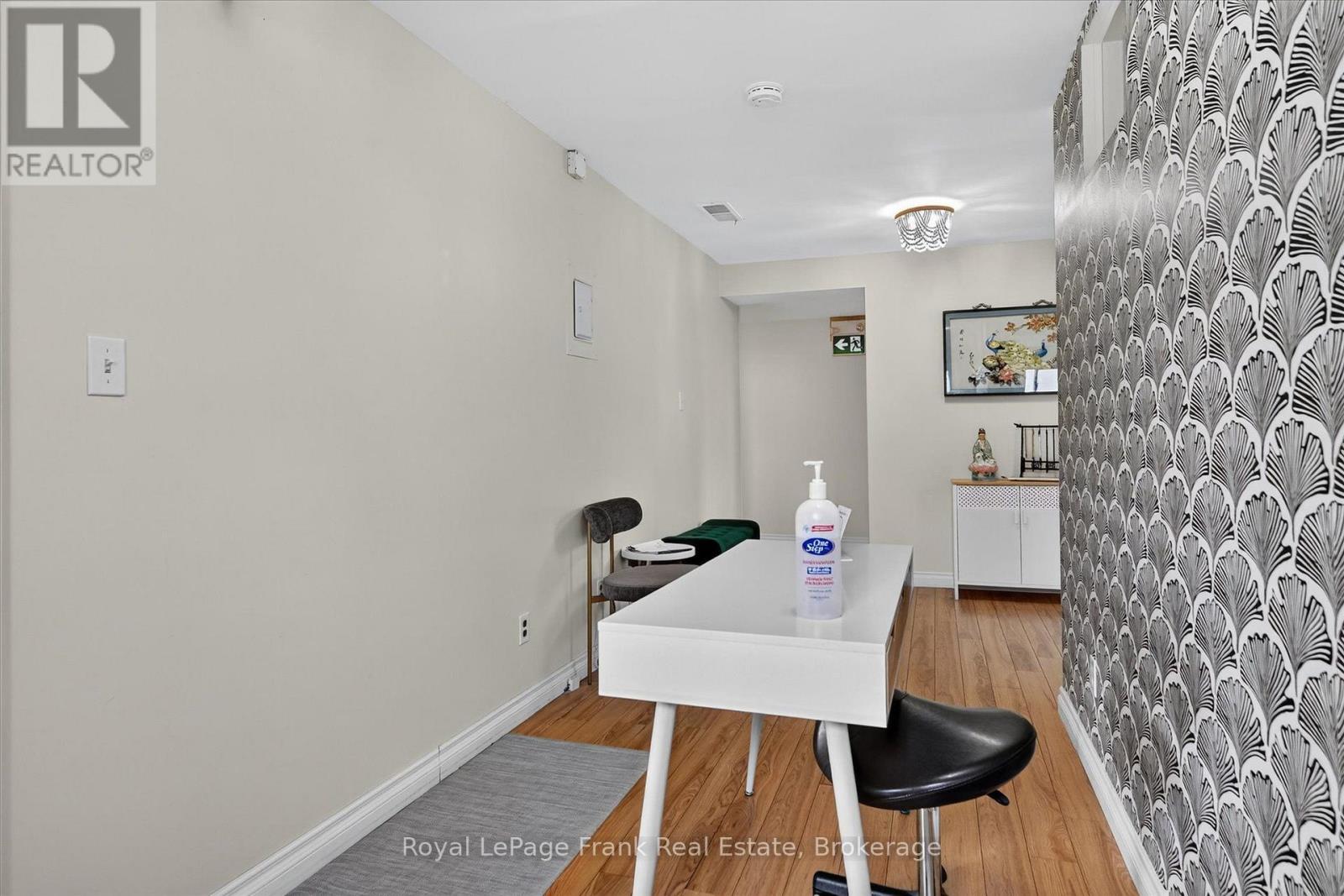 308 Charlotte Street Property Photo 37