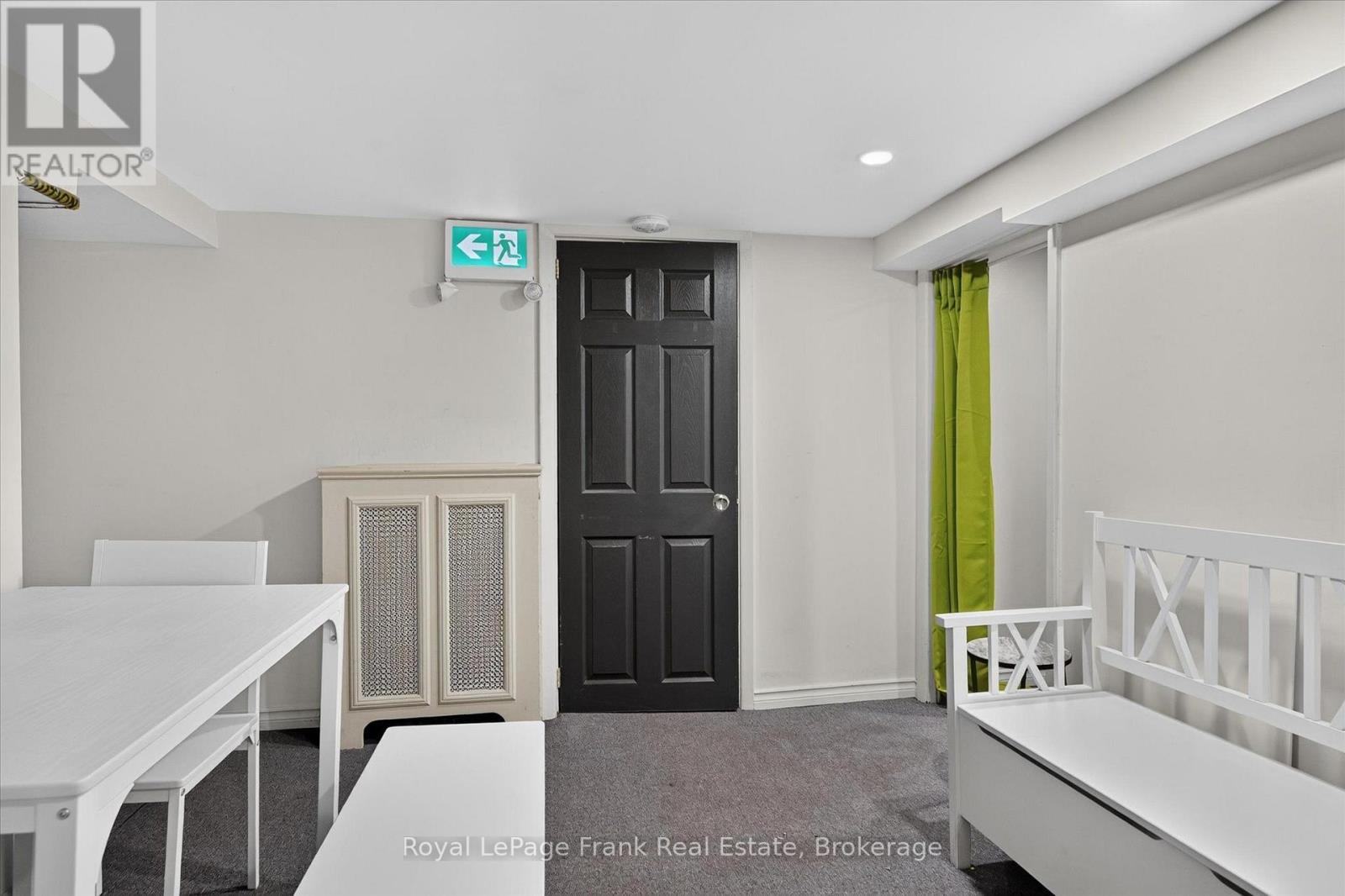 308 Charlotte Street Property Photo 44