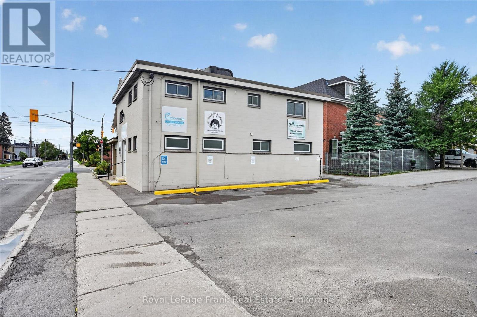 308 Charlotte Street Property Photo 48