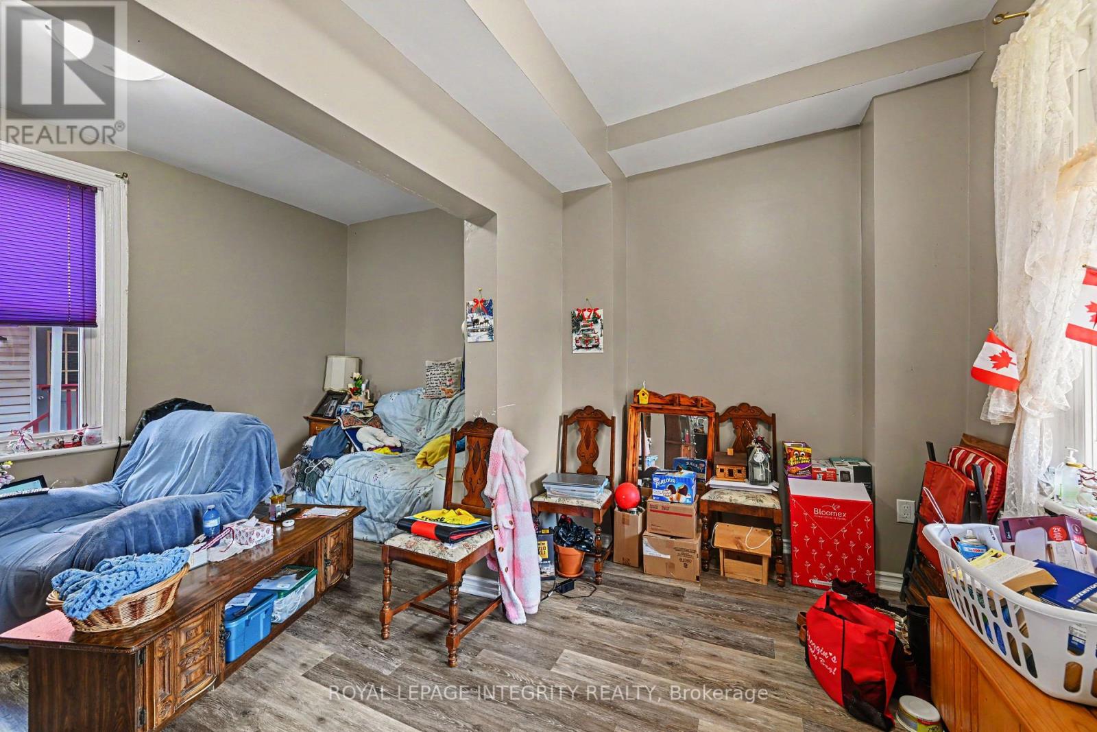 48 Elmsley Street S Property Photo 4