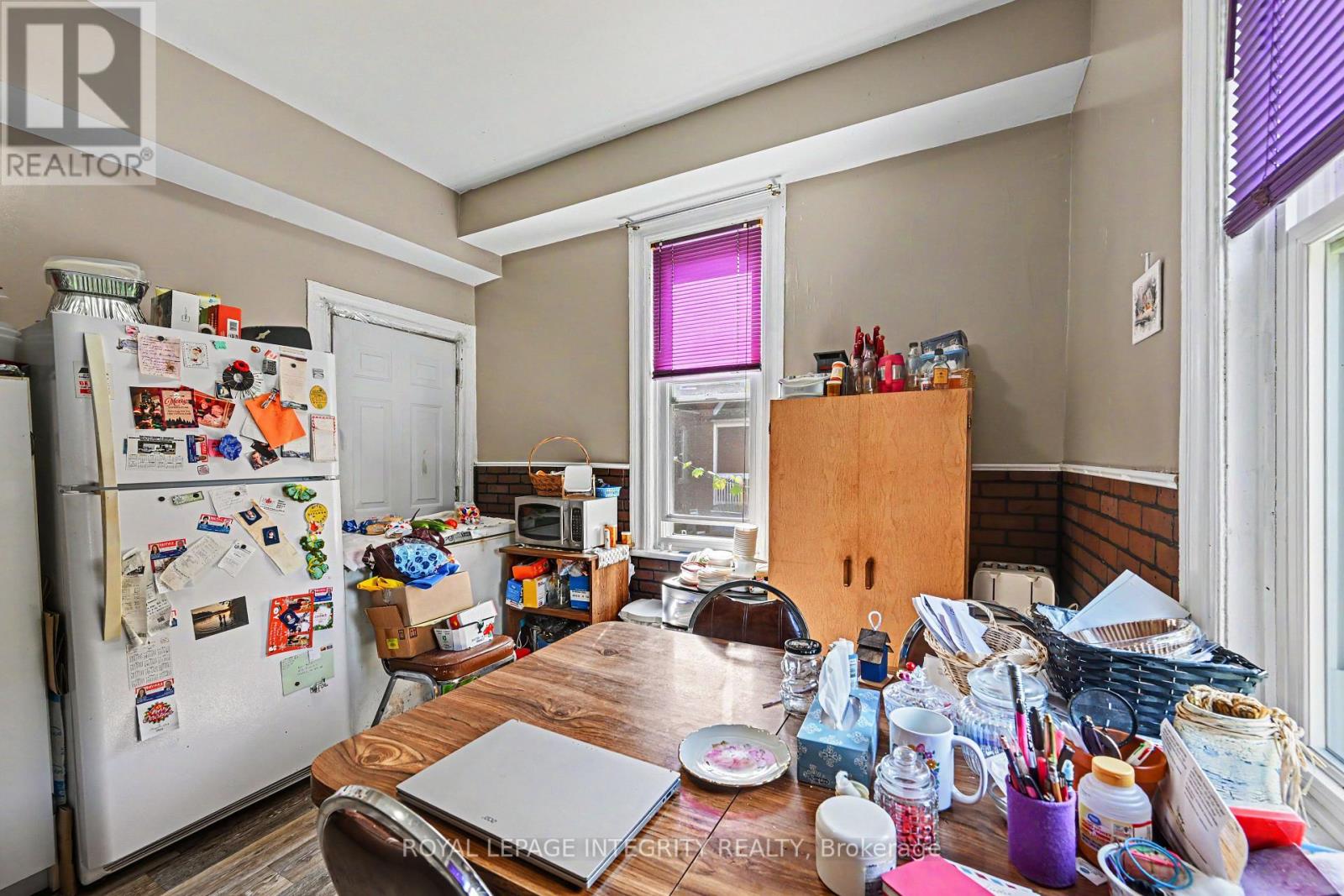 48 Elmsley Street S Property Photo 9