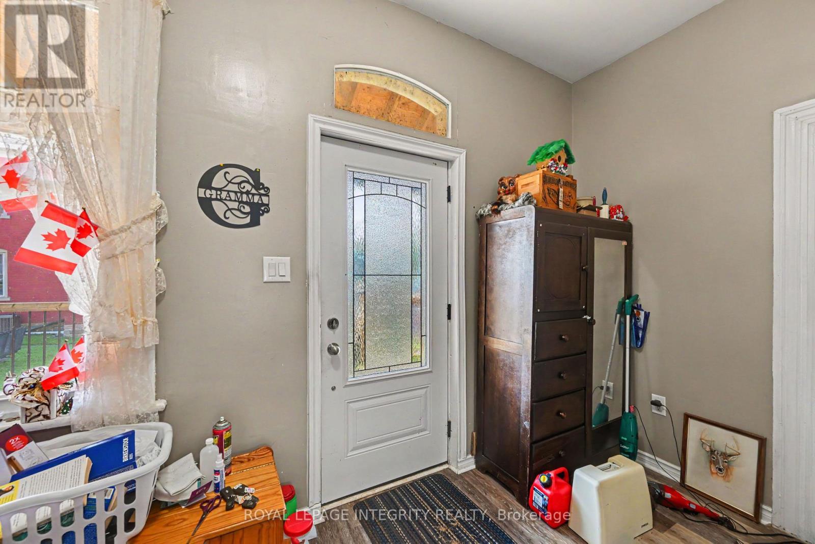 48 Elmsley Street S Property Photo 12