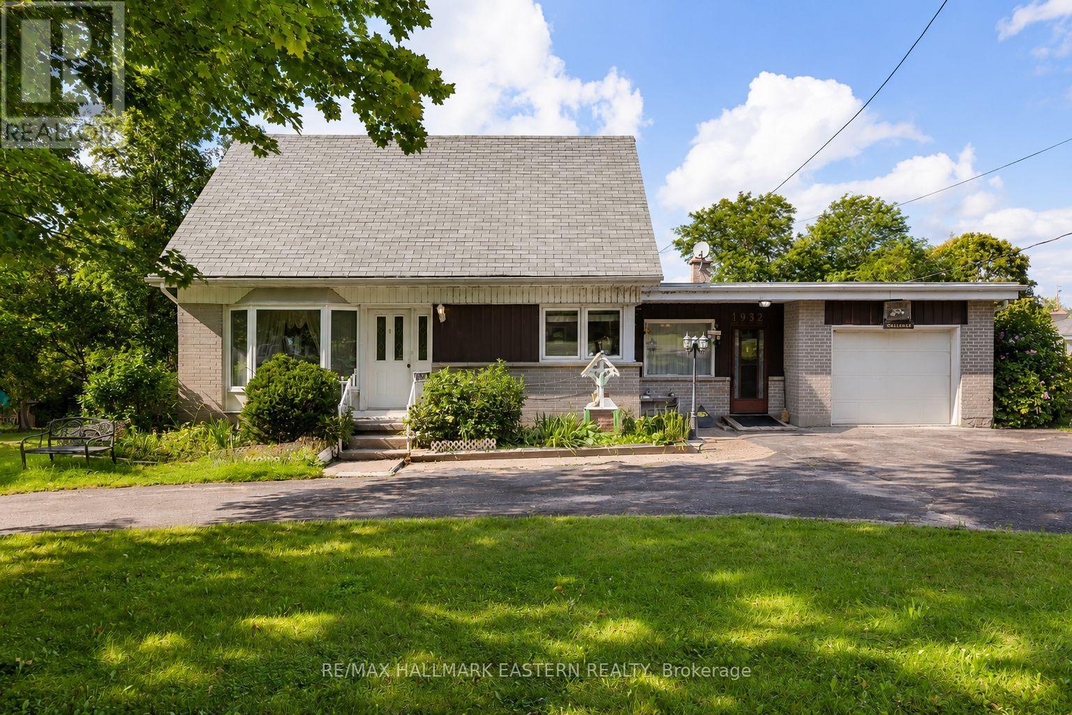 1932 Sherbrooke Street W Property Photo 1