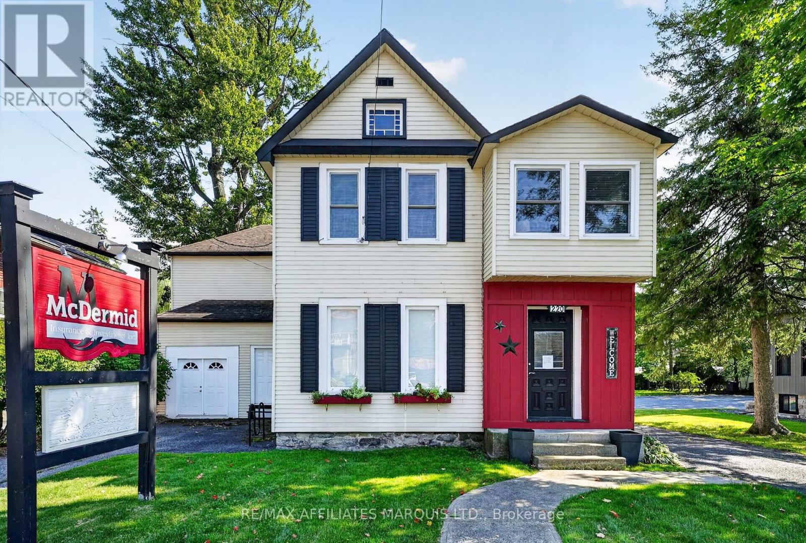 220 Second Street W Property Photo 1