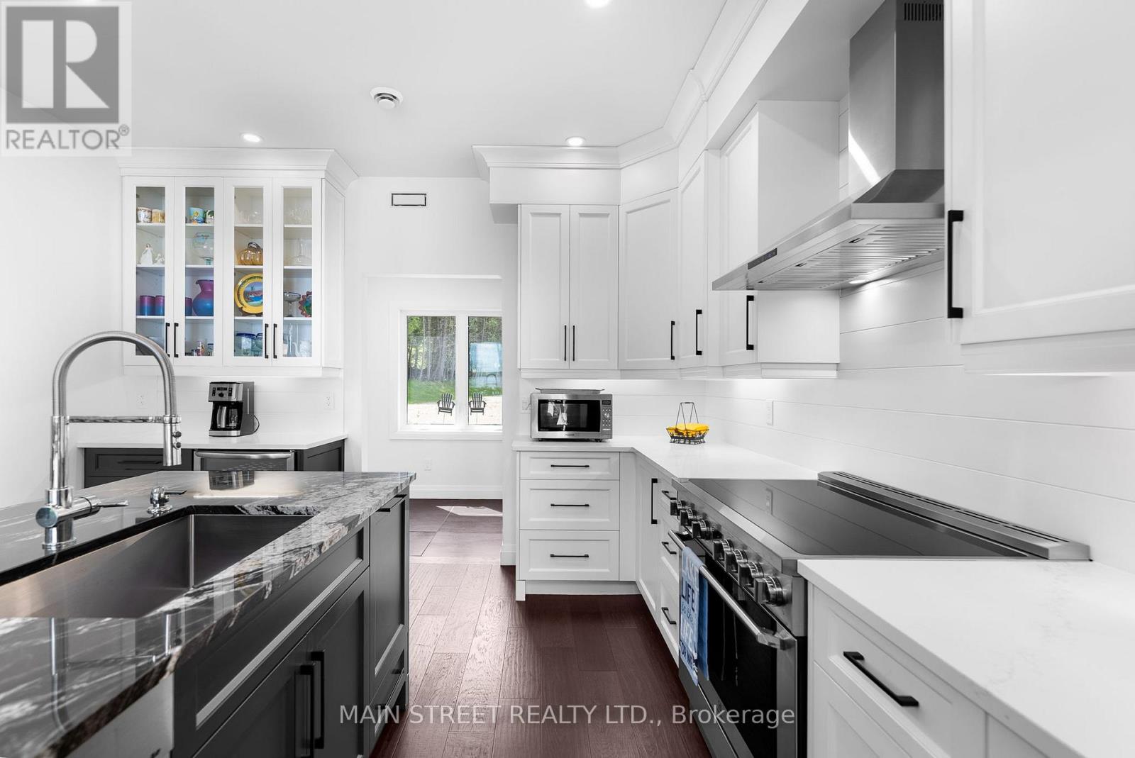 76b Johnston Road Property Photo 10