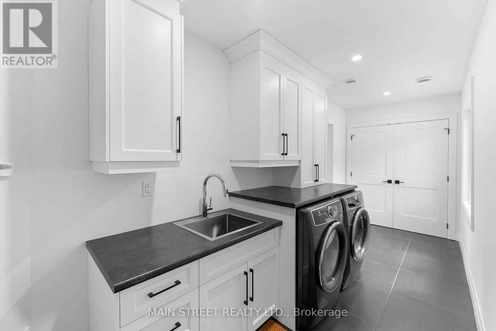 76b Johnston Road Property Photo 23