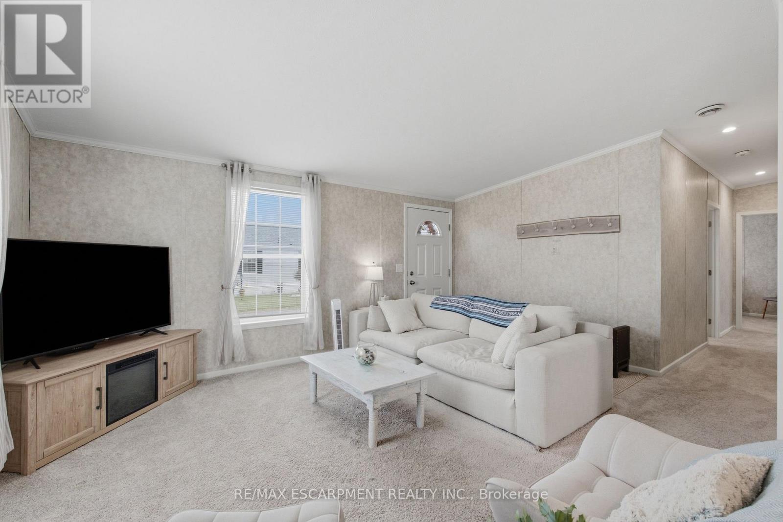 10 Marsh Cove Property Photo 7