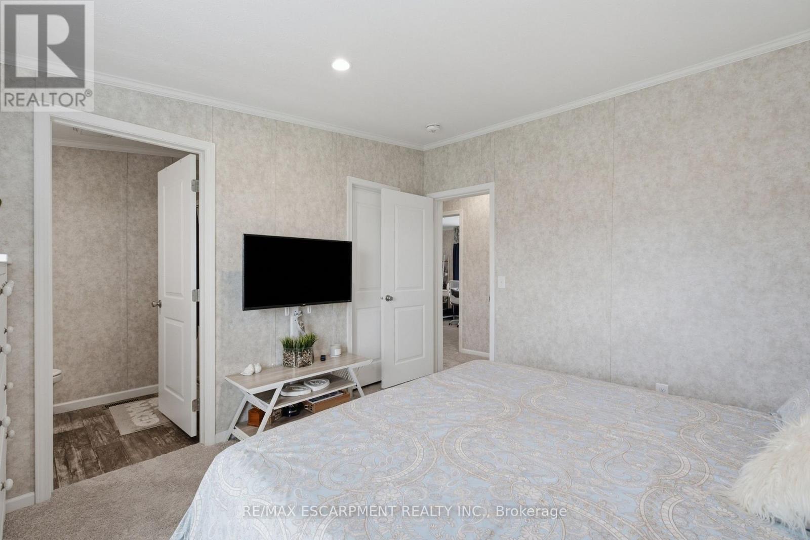 10 Marsh Cove Property Photo 16