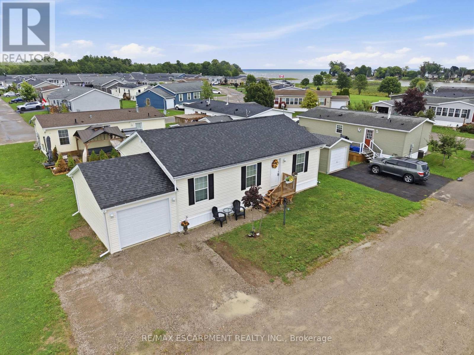 10 Marsh Cove Property Photo 25