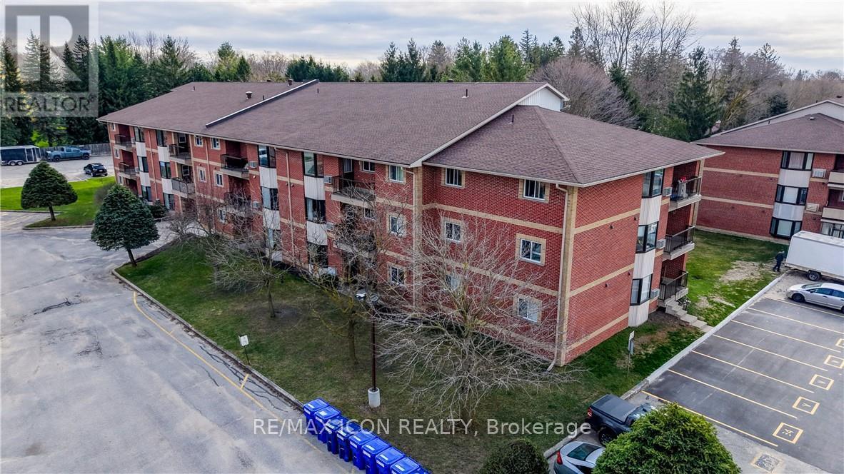 105 - 440 DURHAM STREET W Property Photo 1