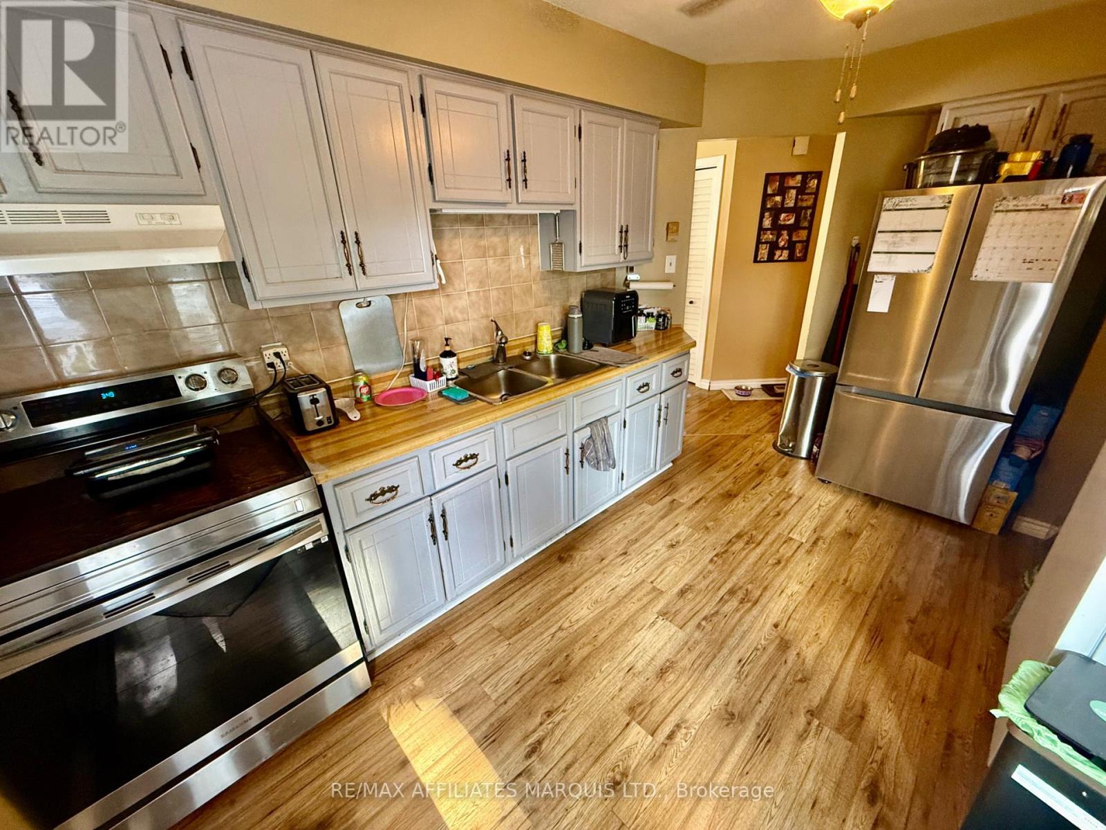 574 Lynwood Drive Property Photo 10