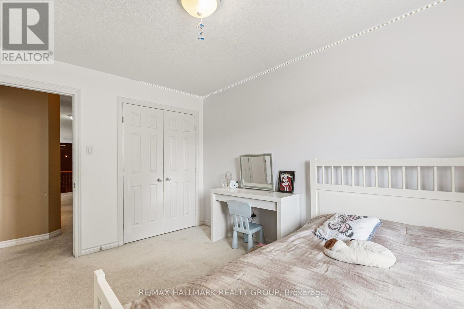 9 Blackshire Circle Property Photo 35