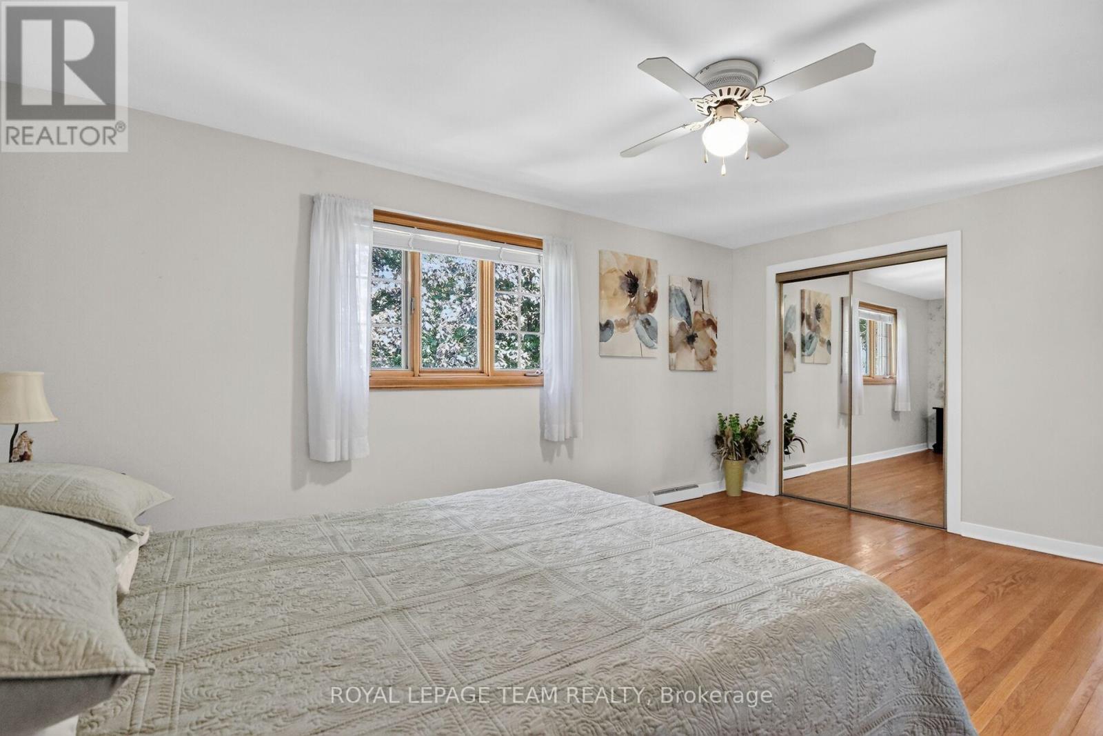 957 Winnington Avenue Property Photo 19