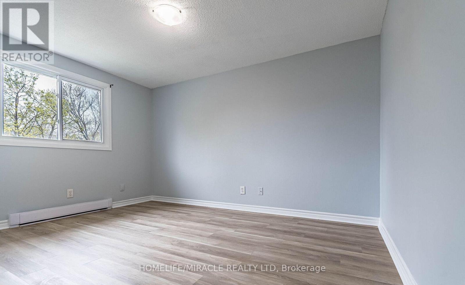 8 - 20 Mayfield Avenue Property Photo 9