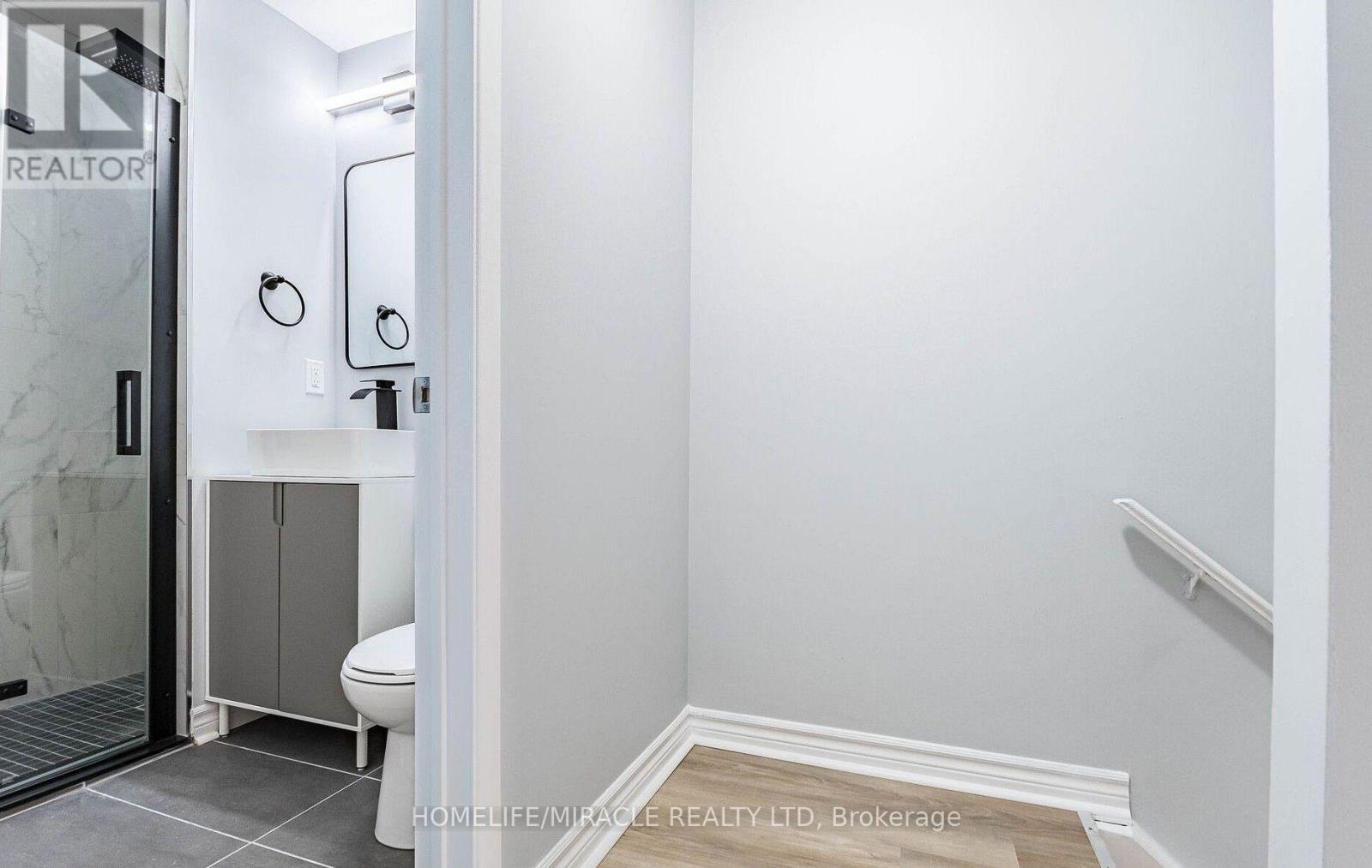 8 - 20 Mayfield Avenue Property Photo 14