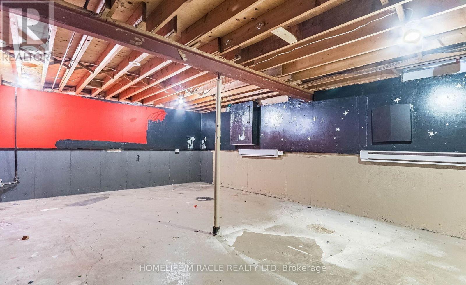 8 - 20 Mayfield Avenue Property Photo 15