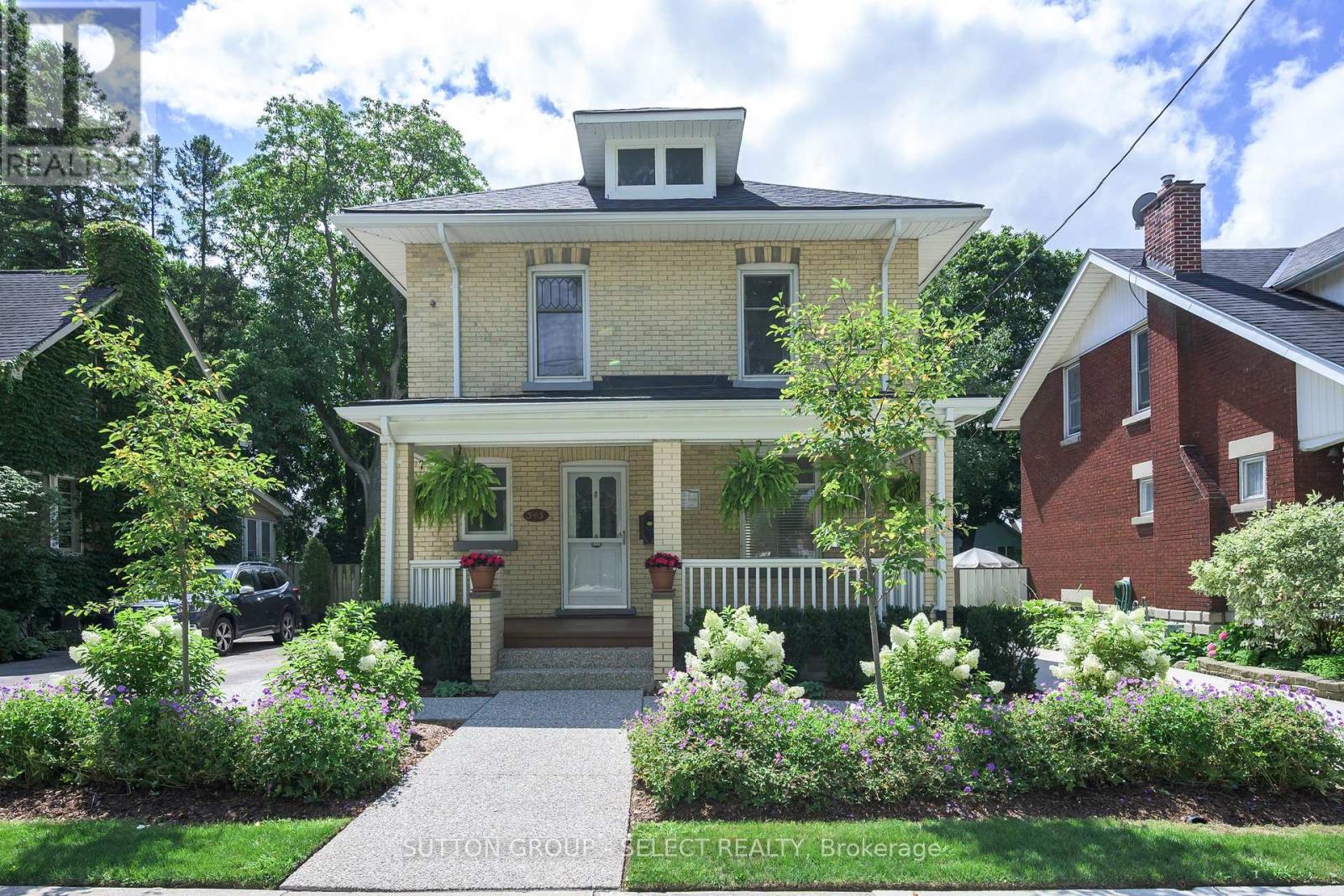 345 Tecumseh Avenue E Property Photo 1
