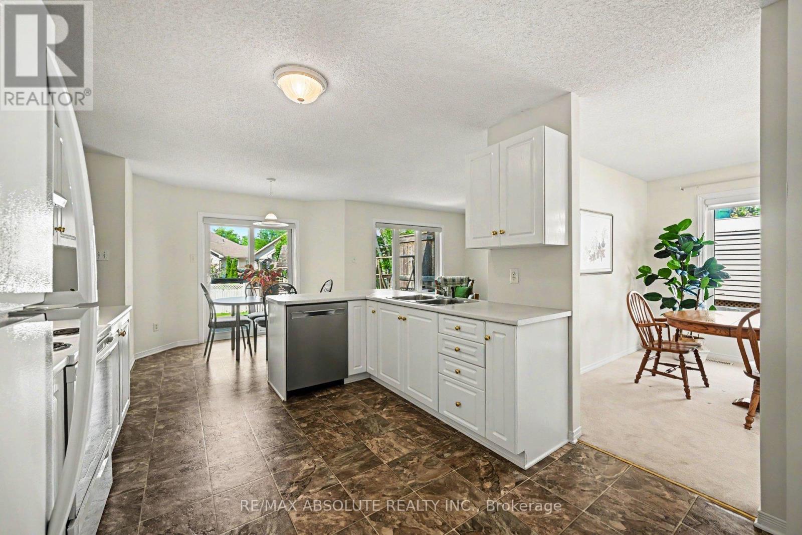 1 River Ridge Crescent Property Photo 14